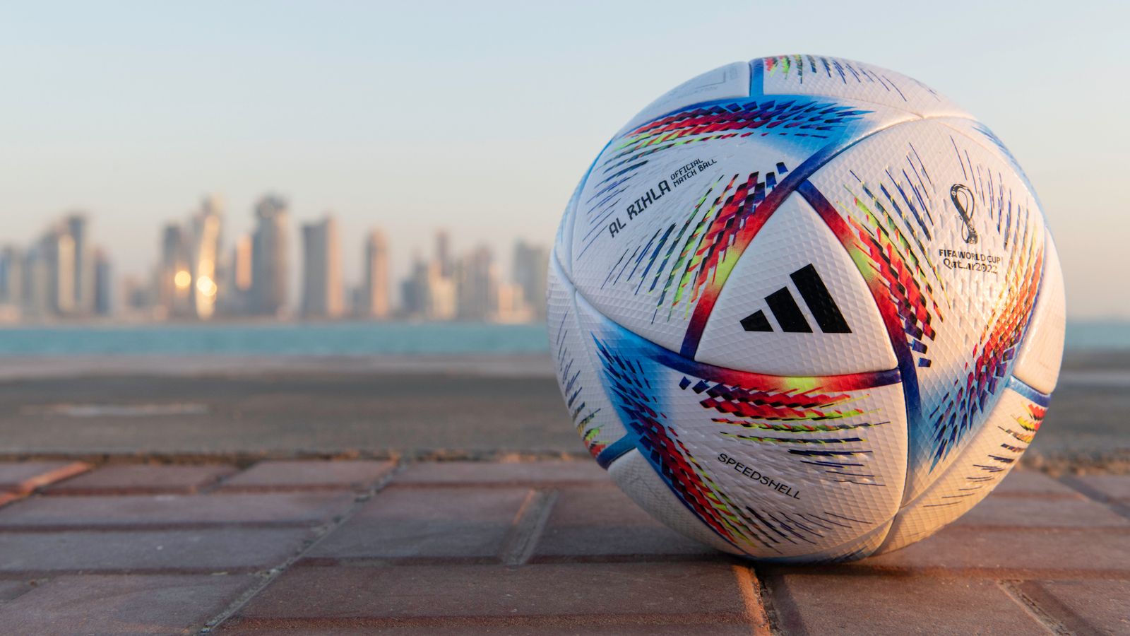 2022 年世界杯：卡達錦標賽採用帶有球傳感器和攝像頭的半自動越位技術